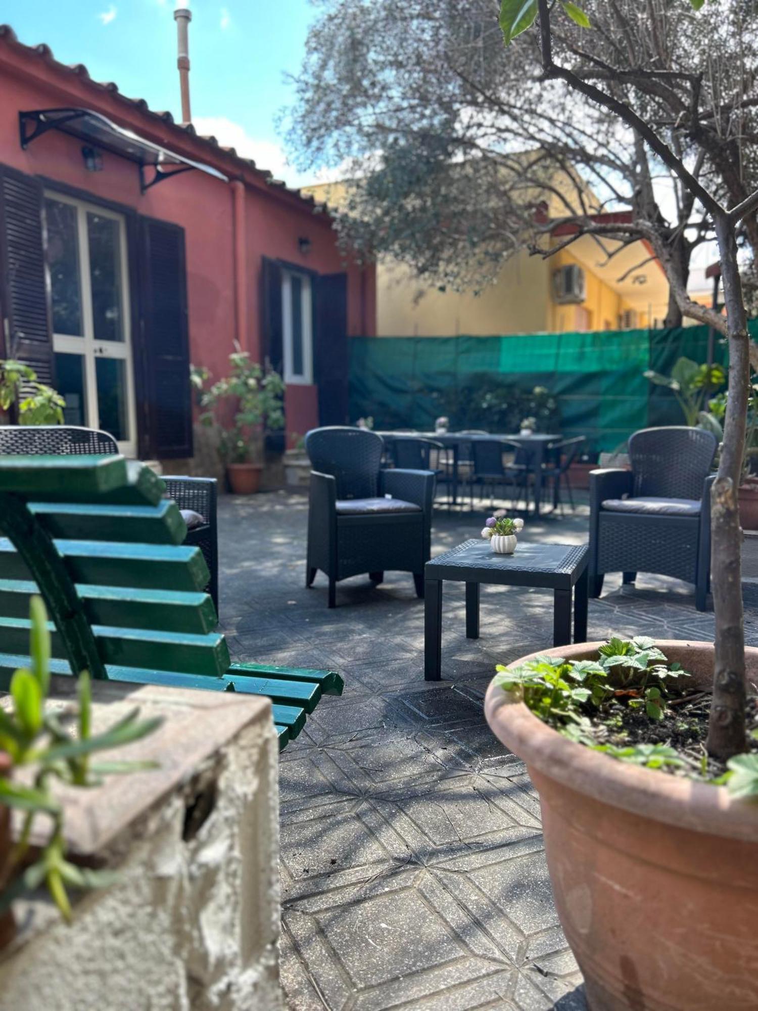 Angel's Sweet & Garden Apartment Rom